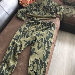 Army fatigue sweater set